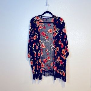 French Laundry Floral Rose Kimono with Fringe! Plus size 1x